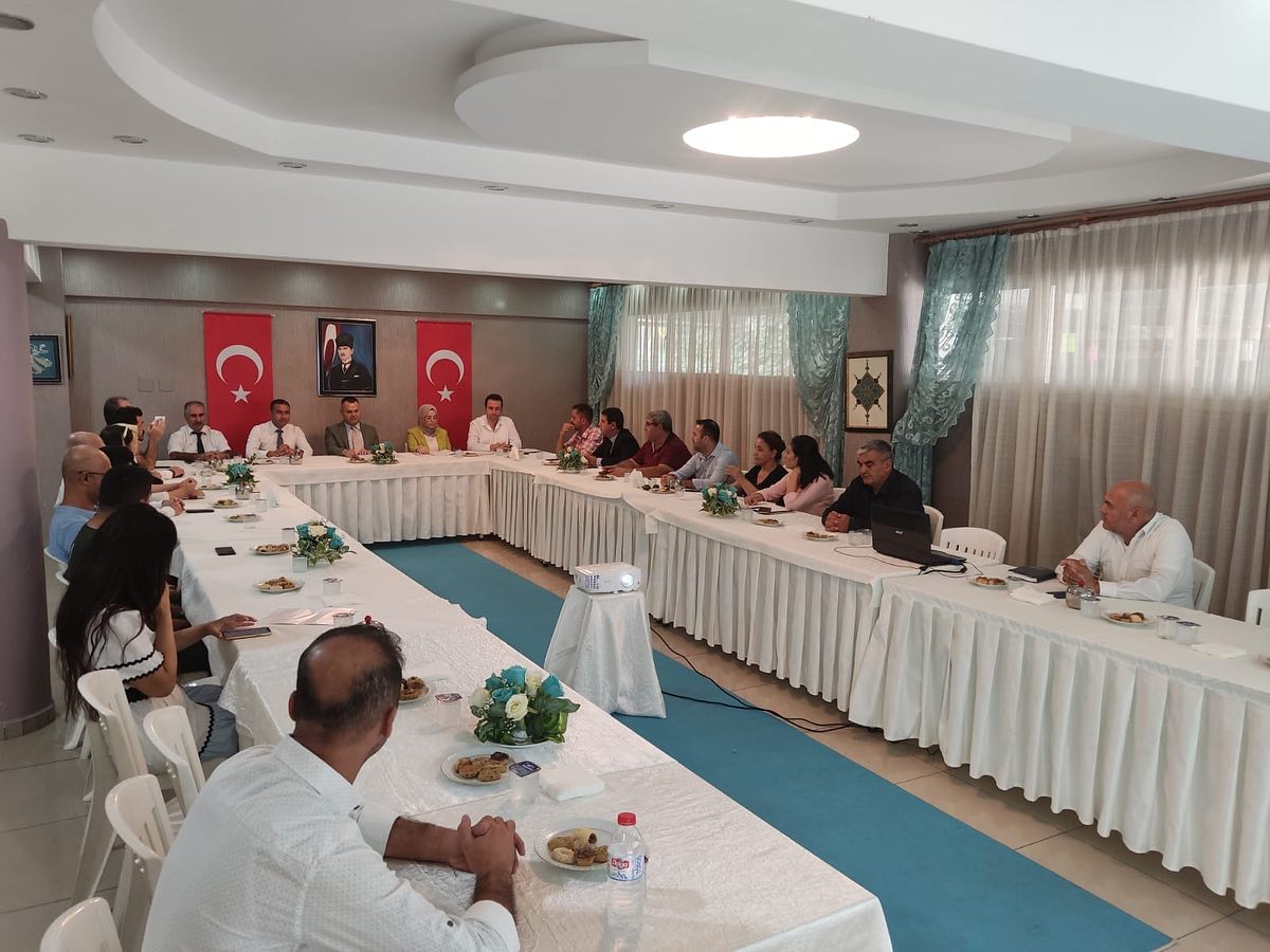 Tarsus İlçe İnsan Hakları Kurulu Toplantısı, Tarsus Kaymakamı Kadir Sertel OTCU Başkanlığında Halk Eğitim Merkezi Toplantı Salonunda Yapıldı