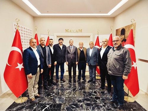  Türkiye Muhtarlar Derneği Tarsus Şubesi Başkanı Turgay BENLİ ve Yönetim, Tarsus Kaymakamı Mehmet Ali AKYÜZ’ü Ziyaret Ettiler